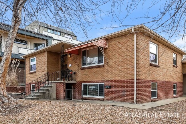 Photo - 2716 Grove St