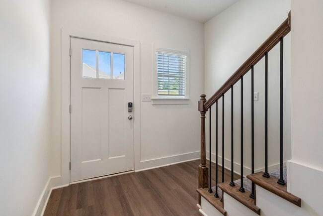 Photo - 3 Bedroom with Garage and Fenced Backyard!