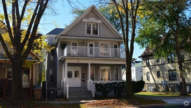 Building Photo - 16 N Broom St Unit 3 Rental