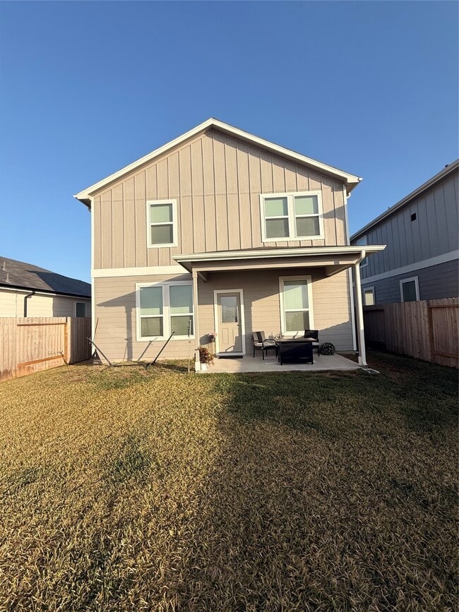 Photo - 26032 Hampshire Dr