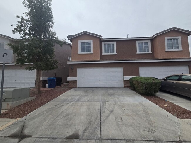Photo - Lock in $1795 Off your third month rent - 3 Bedroom Home near North Las Vegas
