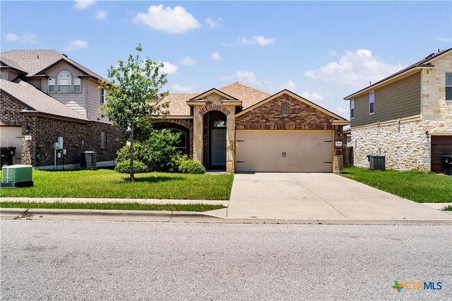 Building Photo - 5634 Stonehaven Dr