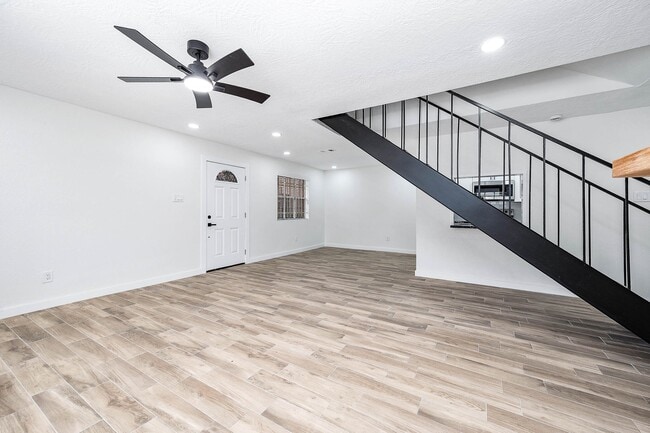 Photo - 5532 Beverly Hill St Unit 1