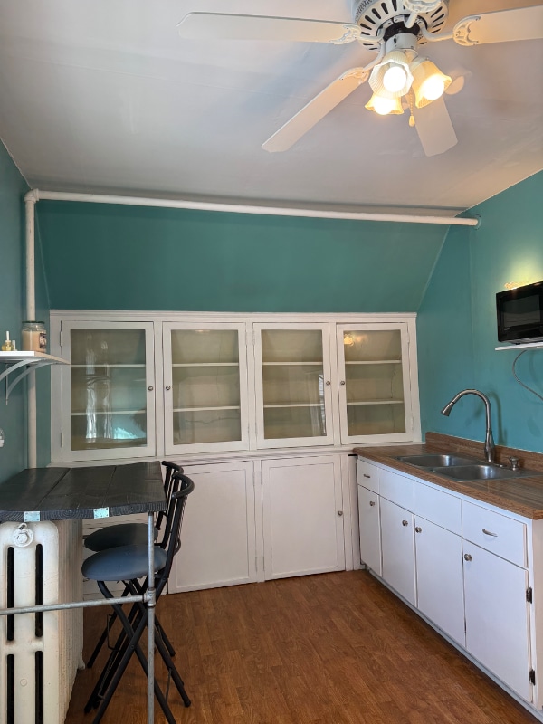 Photo - 547a E Dover St