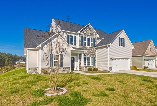 Photo - 5 bedroom waterfront property