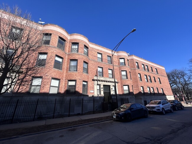 Photo - 364 E 59th St Condo Unit 1