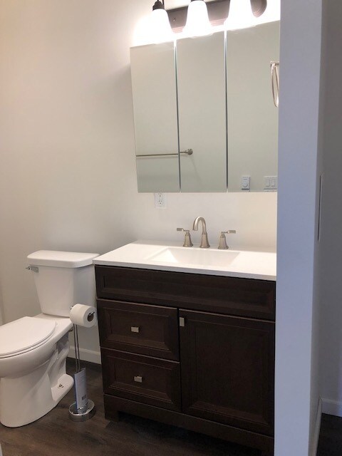 Photo - 211 W Mill St