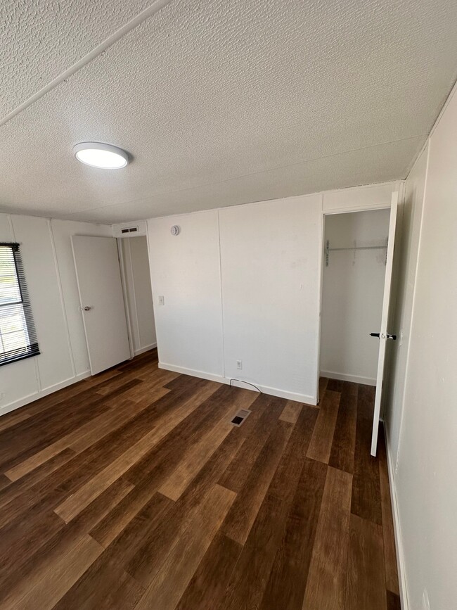 Photo - 7555 R H Rd