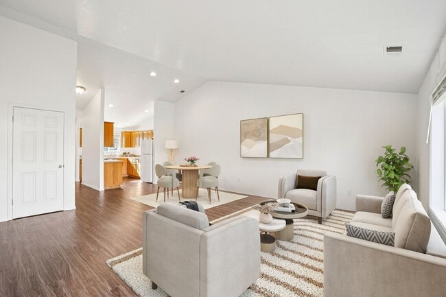 Photo - Beautiful 4BR/2BA Single-Level Home in Heart of McMinnville