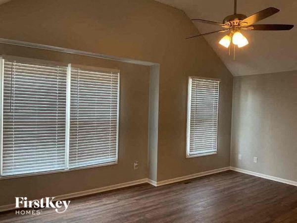 Photo - 10001 N Highland Terrace