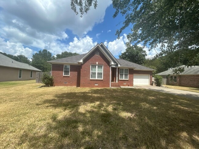 Building Photo - 114 Todd Dr Rental