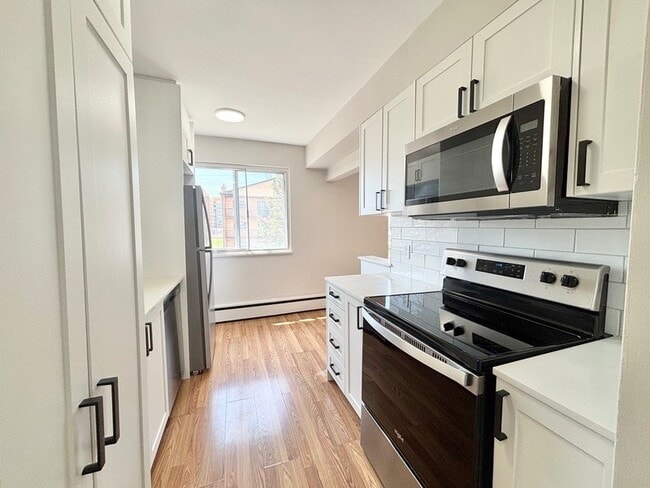 Photo - 10 W Park Ave