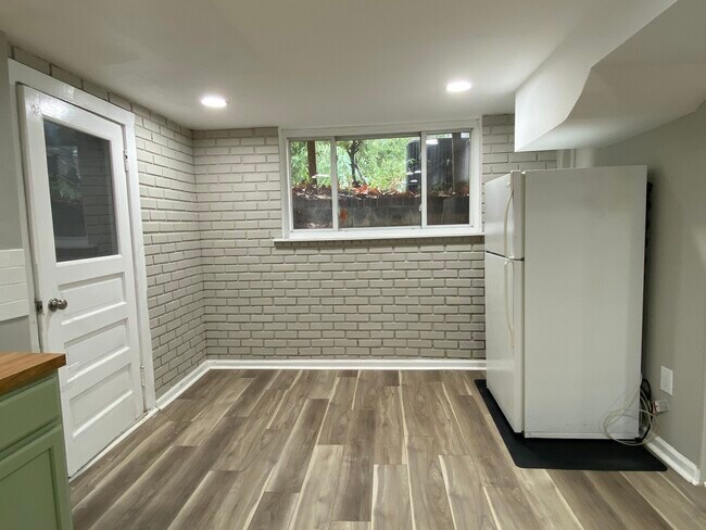 Photo - 6000 Forest Rd Unit 1