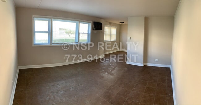 Photo - 9610 Ivanhoe Ave Unit 2