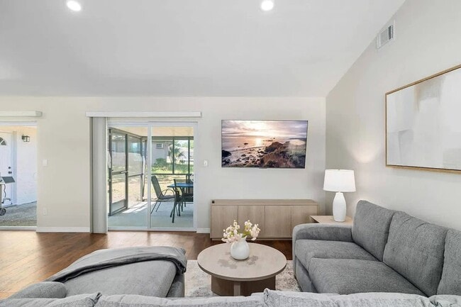 1941 Tidewater Ct