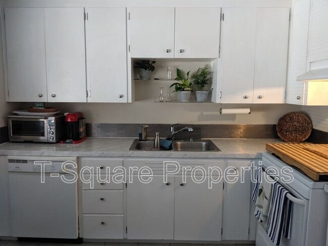 Photo - 223 Dayton St