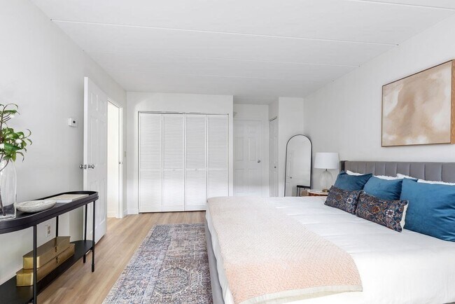 Photo - Boatsw Unit 12482E