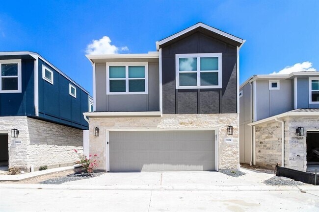 Building Photo - 9824 Rugged Oaks Dr Rental