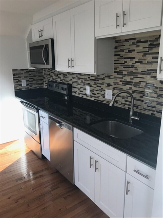 Photo - 23 4th St Unit 2