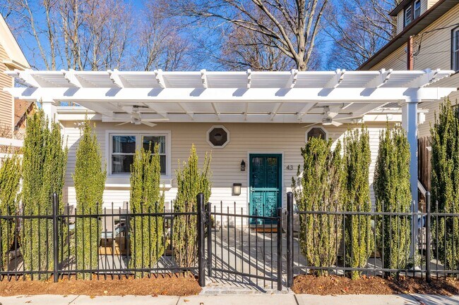 Photo - Fully Furnished Cottage by Yale