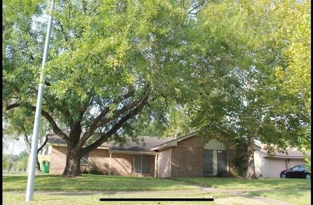 Photo - 4034 Curly Oaks Dr House