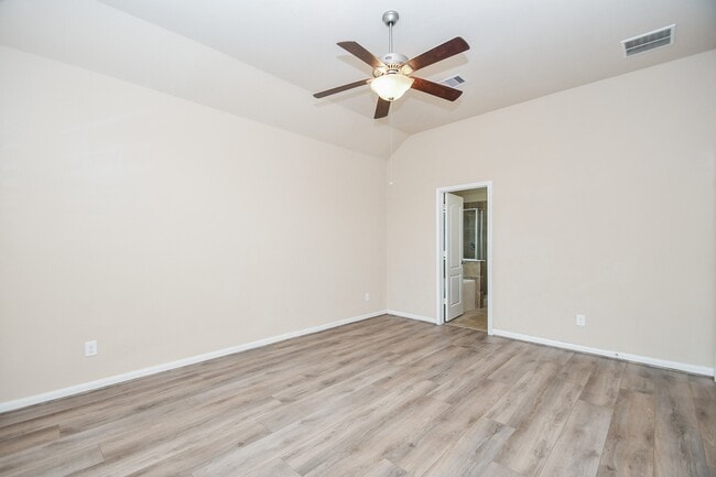 Building Photo - 20707 Waterfall Rain Ct Rental