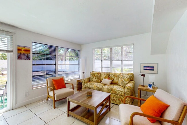 Photo - 4810 Winchester Dr Unit SI ID1591535P
