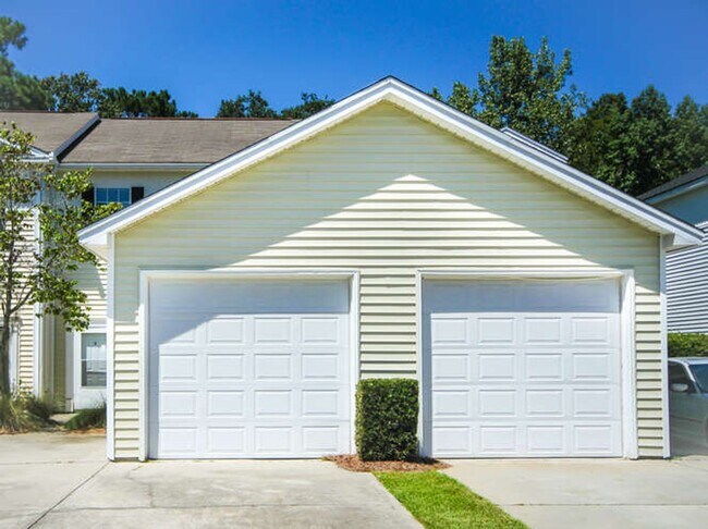 Updated Townhouse - Updated Townhouse