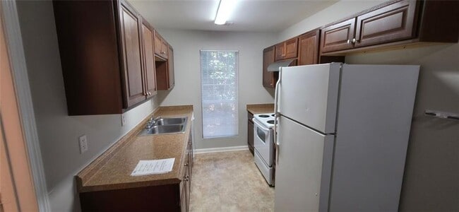Photo - 716 Jackson Park Ln NW