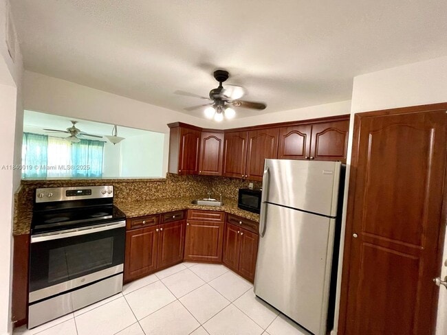 Photo - 1540 NE 191st St Condo Unit 102