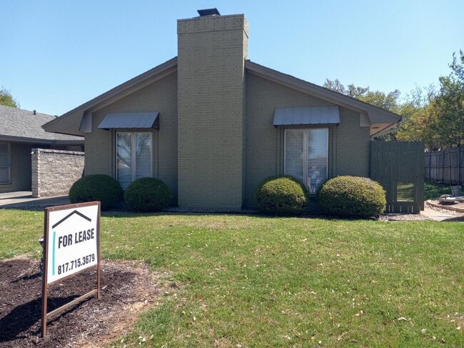 Photo - 5003 Ledgestone Dr Unit B