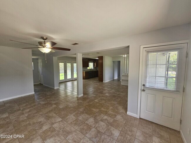 Photo - 112 Martin Lake Dr