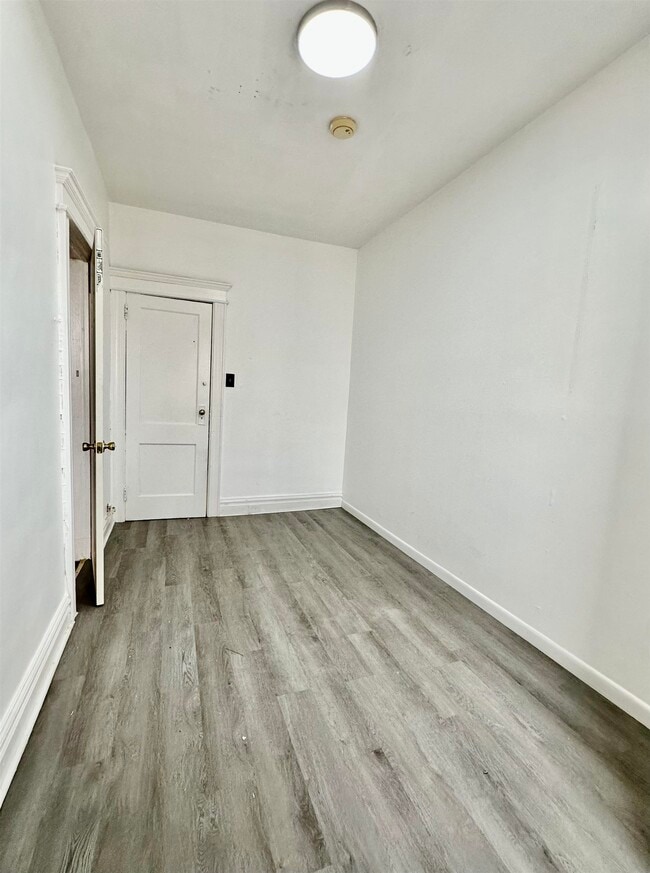 Photo - 141 67TH St Unit 2