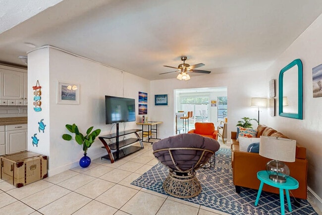 Photo - 4810 Winchester Dr Unit SI ID1591535P