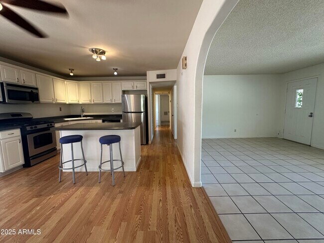 Photo - 9414 N 17th St