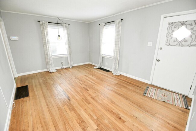 Photo - Close to Notre Dame!  3 bedroom 1.5 bath home