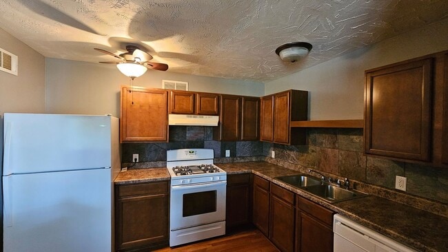 Photo - University Row Apartments