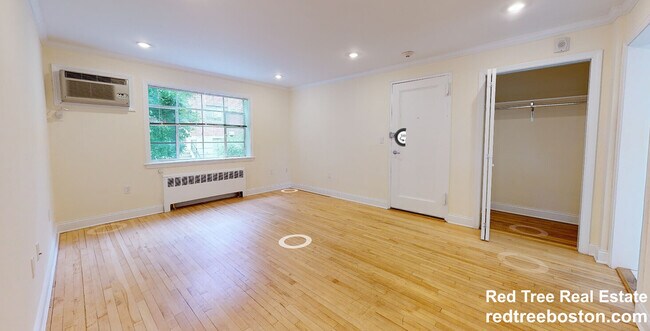 Photo - 81 Saint Paul St