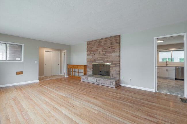 Photo - 3728 SE 49th Ave