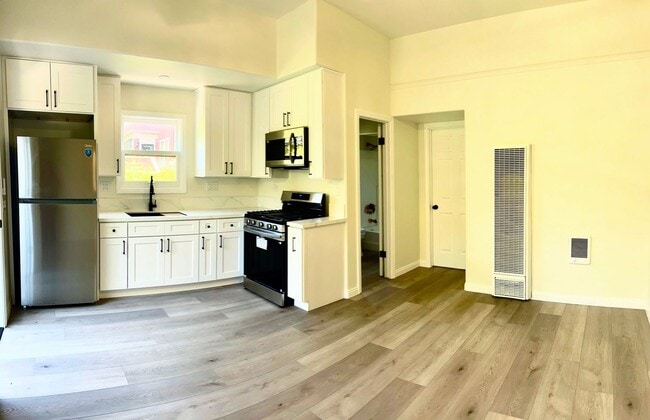 Photo - 640 22nd St Unit 640 - C