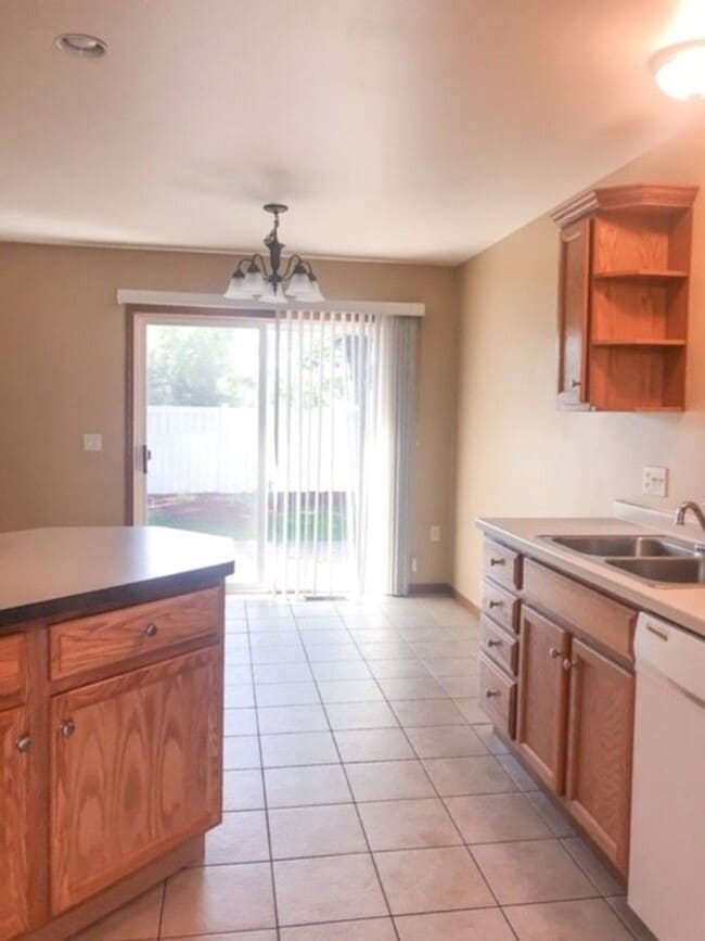 Photo - 3566-3572 East Meadows Place Unit 3572