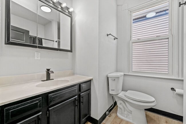 Photo - Stunning 3 bedroom home in Carrick available August 1!