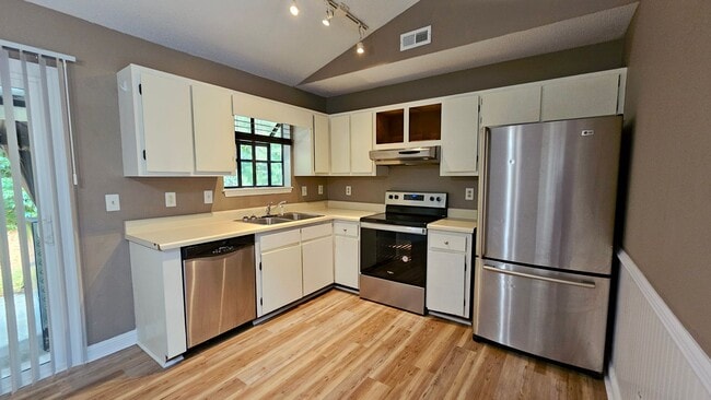 Photo - 3 BR 2 BA Summersill Estates