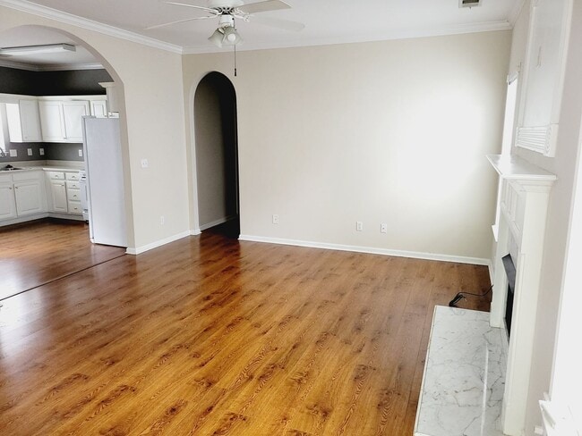 Photo - 5295 Cottage Ln