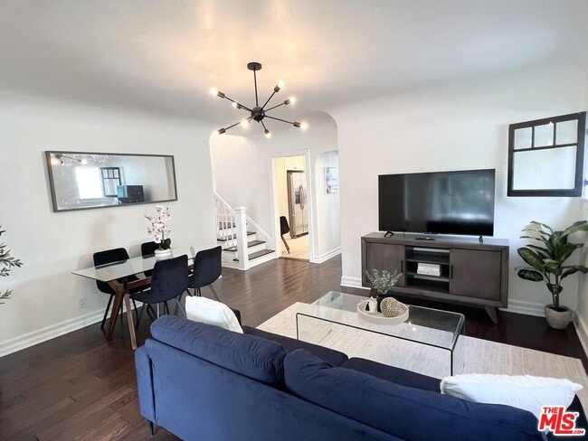 Photo - 7865 Willoughby Ave