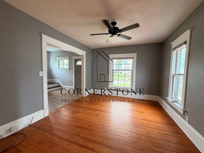 Photo - 4 Bedroom 2 Bathroom Home with Great Back Deck! $1300