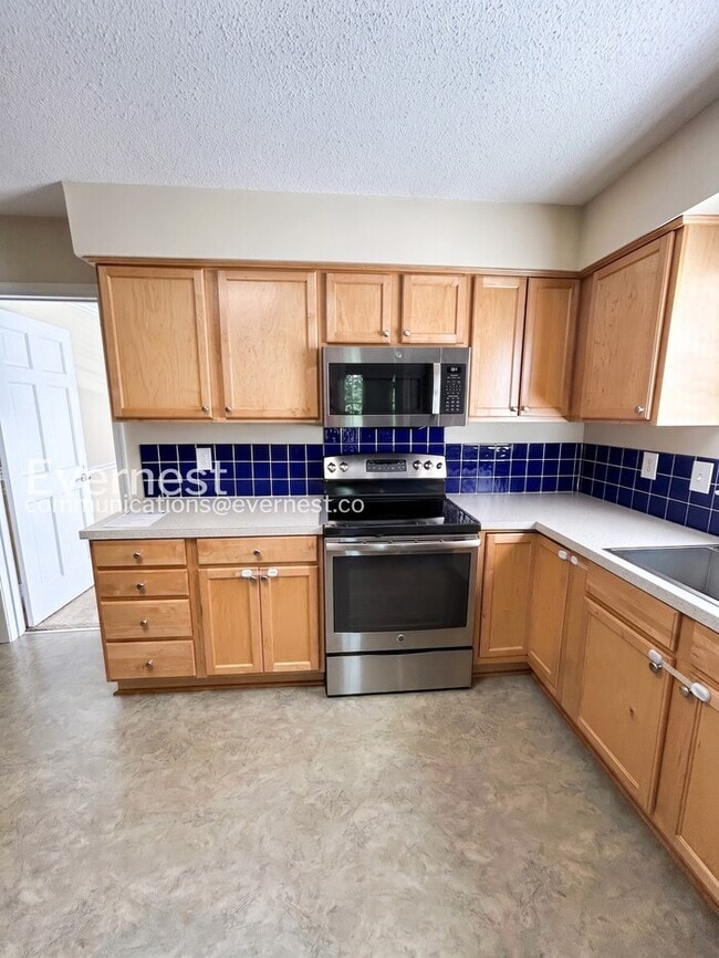 Photo - 1231 Willowlake Ct