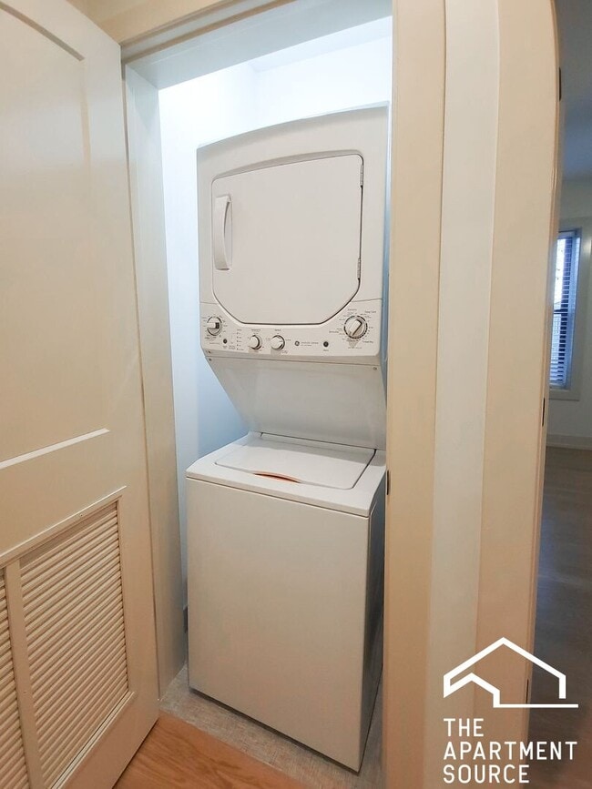 Photo - 4955 N Oakley Ave Unit 3