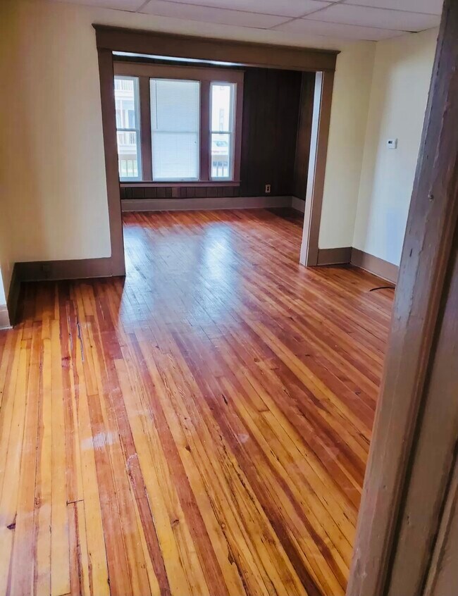 Photo - 121 Lakeview Ave Unit 3