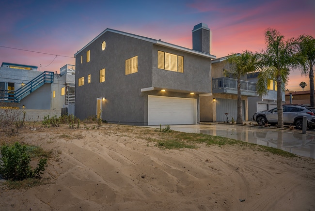 Building Photo - 225 Rossmore Dr